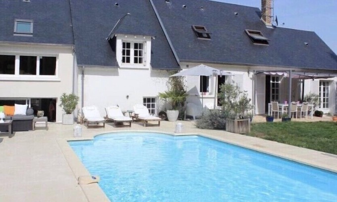 Chambray-les-Tours House | Cozy Villa with Heated Pool in Valley of the Kings