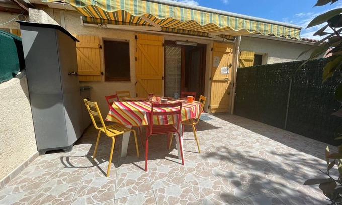 Argeles Plage House | Villa Argelès-sur-Mer: Oceanfront Retreat for 6 Guests