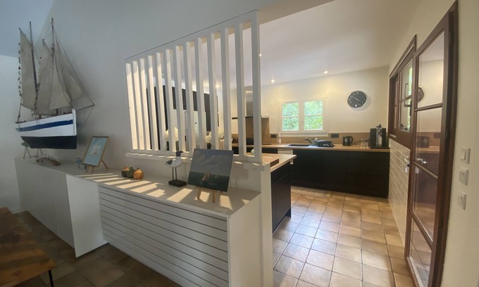 Le Canon House | Tranquil Villa Cap Ferret with Private Pool and Kitchen