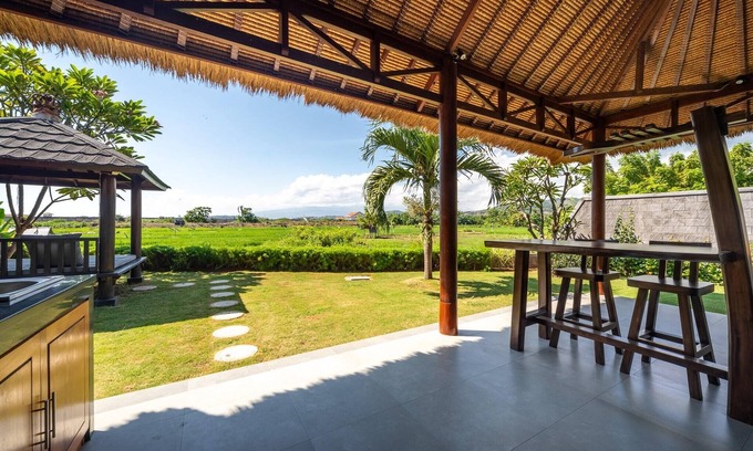 Kalisada Villa | Charming villa in gorgeous Buleleng ricefield and mountain view