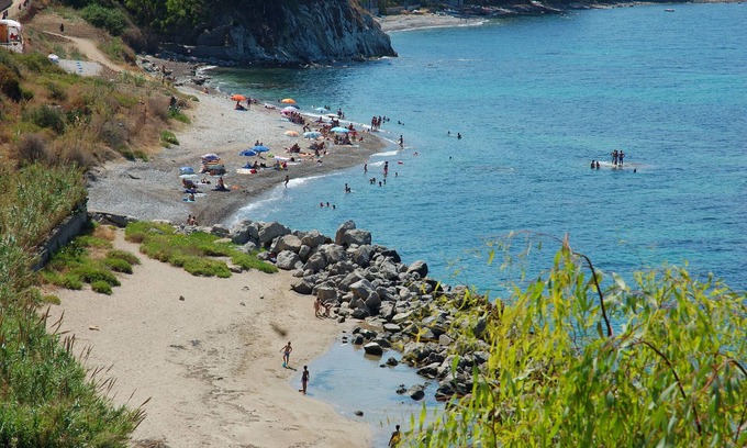 Termini Imerese Villa | Beautiful Oceanfront Villa with Free Wifi and Cooking Class