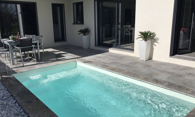 Velleron House | Exceptional Villa "Mawena" with Ocean Views & Private Pool