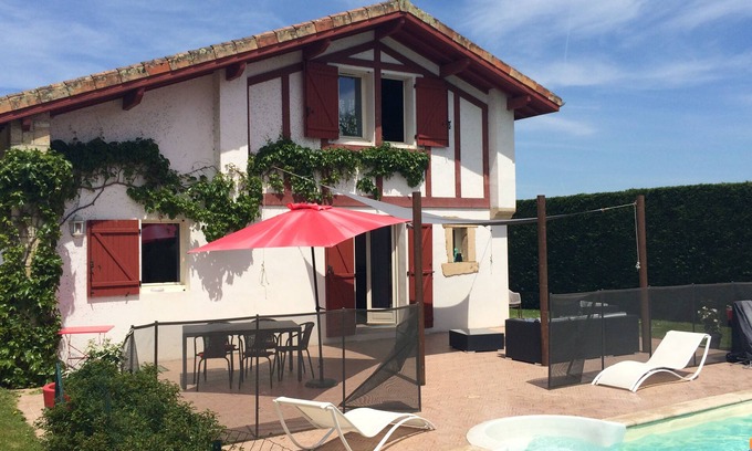 Ahetze House | Relaxing Villa with Pool on the Beautiful Basque Coast