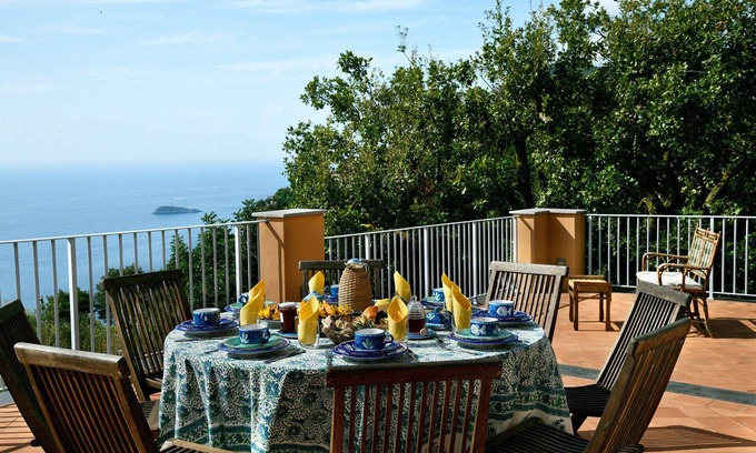San Pietro Villa | Idyllic Villa with Pool Overlooking Galli Islands