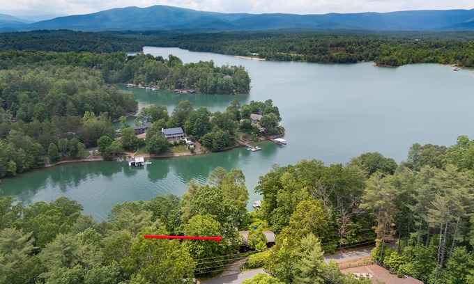 Nebo House | Charming waterfront cottage with gorgeous lake& mountain views and private dock.
