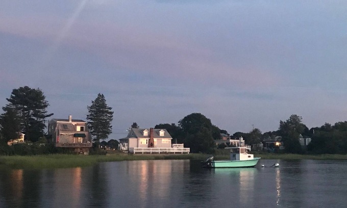 Portsmouth House | Waterfront Cape Retreat on Bluebill Cove with Ocean View
