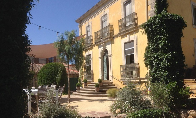 Murviel-les-Beziers House | Charming wine maker house with generous surfaces, garden and pool in Languedoc