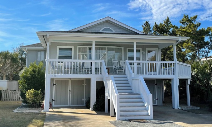 Parmele Isle Cottage | Cozy Wrightsville Beach Oceanfront Cottage with Spa & Views