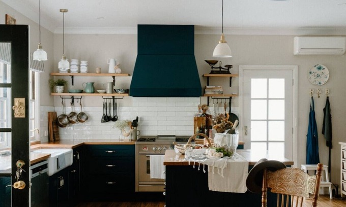 Cambewarra House | Rustic Farmhouse Retreat with Family-Friendly Amenities
