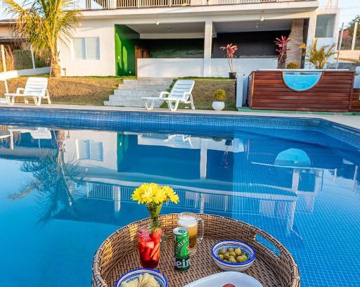 Paruru Villa | Idyllic Country House Retreat, Ibiuna - Pet Friendly & Pool