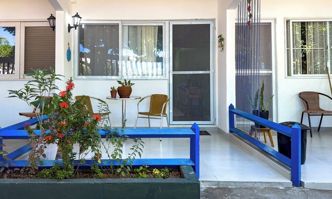 Sao Vicente de Paula Apartment | Charmosa farmhouse com toque verde,free wifi!