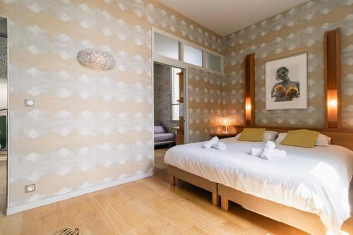 Cauderan Apartment | Family-Friendly Stay at Chartreuse du Parc in Caudéran