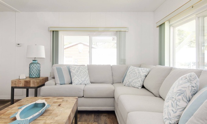 Chassahowitzka House | Riverside Retreat: Kayaks, Ocean View & 9.8 Guest Rating