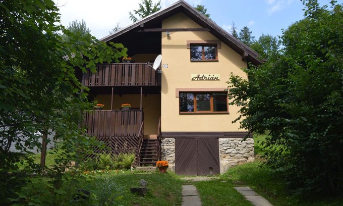Spisske Tomasovce Ski Chalet | Family-Friendly Chata Adrian in Slovak Paradise Awaits