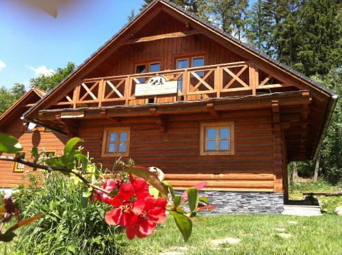 Valca House | Chata Devena: Guest Rated 9.2 & Pet-Friendly Amenities