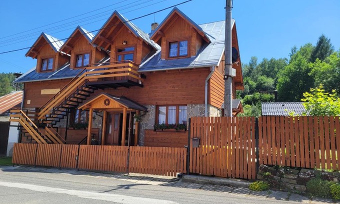 Jezersko Apartment | Cozy Chata Eva Apartment with Hot Tub and Pet-Friendly Stay