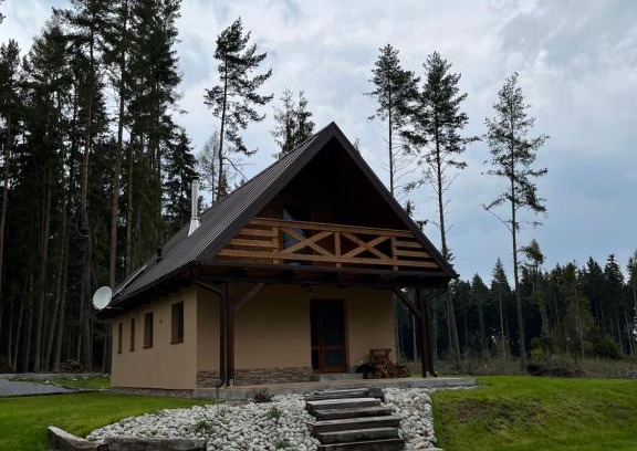 Svaty Kriz Apartment | Family-Friendly Retreat at Chata Holder with Kitchen Access