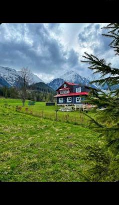 Zdiar House | Pet-Friendly Getaway at Chata Liptak - Rated 10/10!