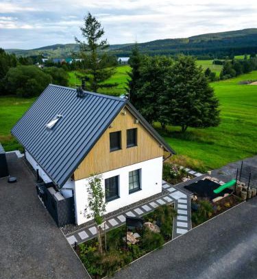 Orlicke Zahori Ski Chalet | Chata Makronka