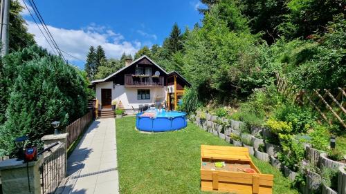 Janov House | Discover Chata Modesta: Ocean View Retreat with Pool