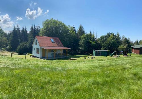 Micov-Susice Cabin | Pet-Friendly Retreat at Chata na konci louky, Rated 9.4/10