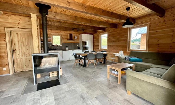 Myto pod Dumbierom House | Pet-Friendly Retreat at Chata pod Stupkou - Rated 9/10