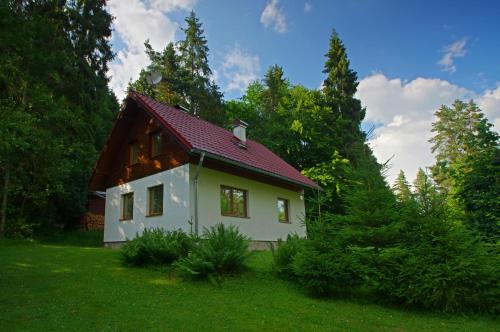 Spisske Tomasovce Cabin | Pet-Friendly Chata Pohoda in Slovenský Raj with Kitchen