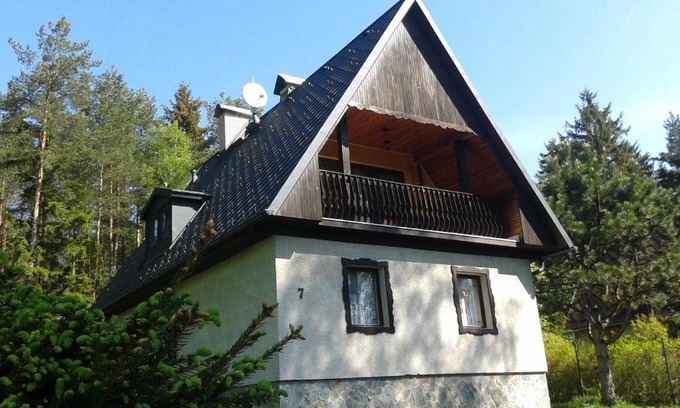 Jetrichovice Cabin | Pet-Friendly Retreat at Chata Rynartice 7 – Rated 9.3/10
