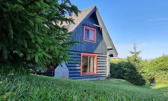 Dolny Kubin Villa | Top-Rated Chata Severka: Family & Pet-Friendly Retreat