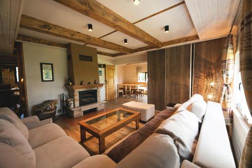 Smizany Cabin | Experience Unmatched Comfort at Chata Sosna - Rated 10/10