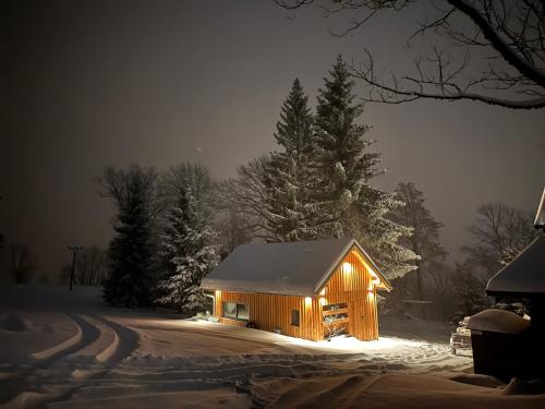 Vrchlabi Other | Pet-Friendly Retreat at Chata U Zmrzlyho Mini - 10/10 Rated