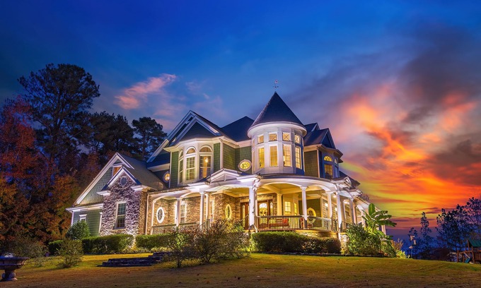 Wake Forest House | Guest Rated 10/10: Chateau d'Amour with Pool & Spa
