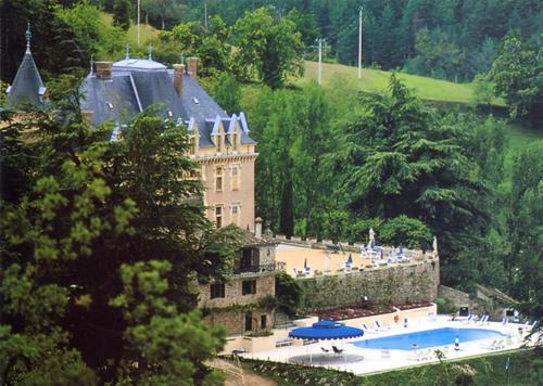 Lamastre Bed & Breakfast | Elegant Chateau d'Urbilhac with Ocean Views & Pool Access