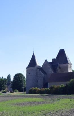 Chemery Bed & Breakfast | Discover Comfort at Chateau de Chémery - Family & Pet Friendly