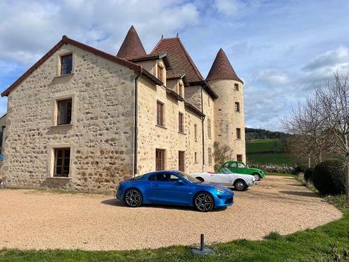 Varennes-sous-Dun Bed & Breakfast | Experience Comfort at Chateau de GRANDVAUX with Pool & Hot Tub