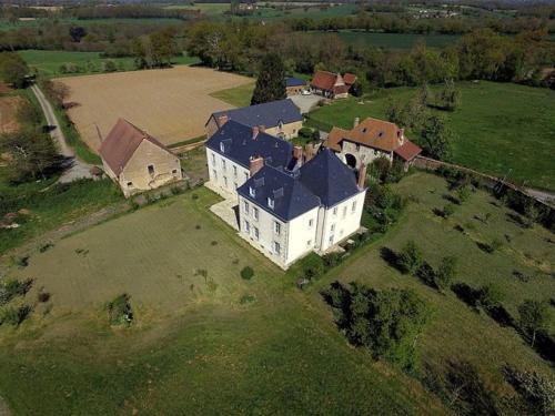 Linard Bed & Breakfast | Delightful Chateau de Linard: Rated 9.2/10 with Breakfast