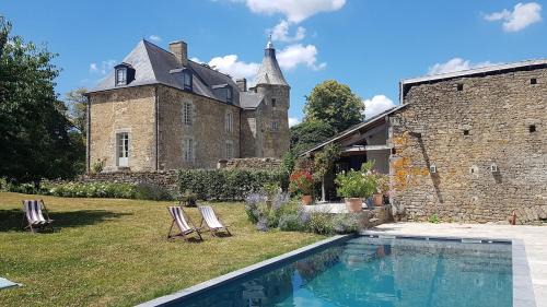 Saint-Pierre-des-Nids House | Oceanfront Escape at L'annexe du Plessis Bochard