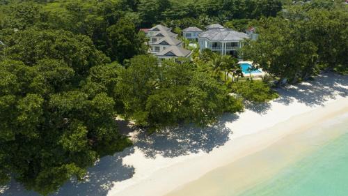 Beau Vallon Villa | Elegant Oceanfront Villa at Chateau Elysium - 5 Star Stay