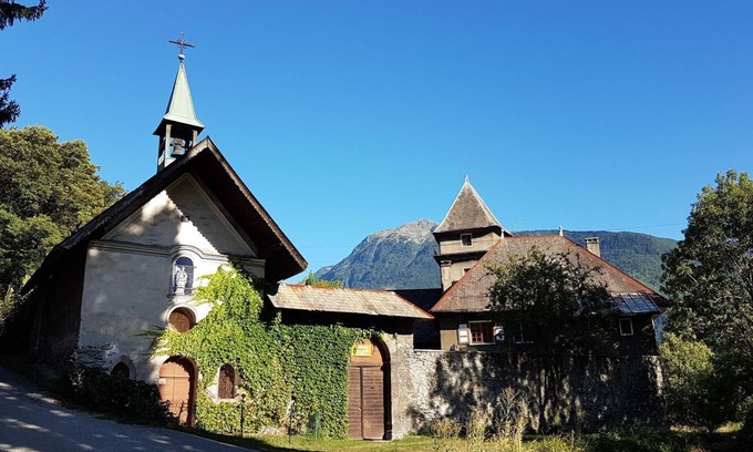 Saint-Michel-de-Maurienne House | Family-Friendly Getaway at Chateau du Vigny Mont Castel