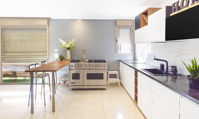 Mateh Yehuda House | Escape to Chateau Gabriel: 6 BR Villa with Heated Pool