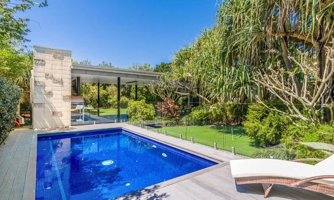 Kingscliff House | Oceanfront Relaxation at Chateau Le Mon - 4-Star Retreat