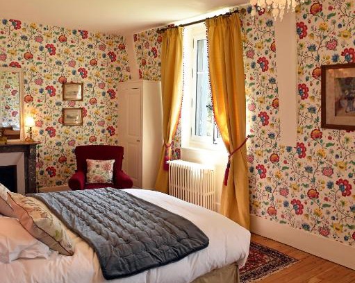 Chevrieres Bed & Breakfast | Oceanfront Retreat at Chateau le Quesnoy - Rated 9.4/10