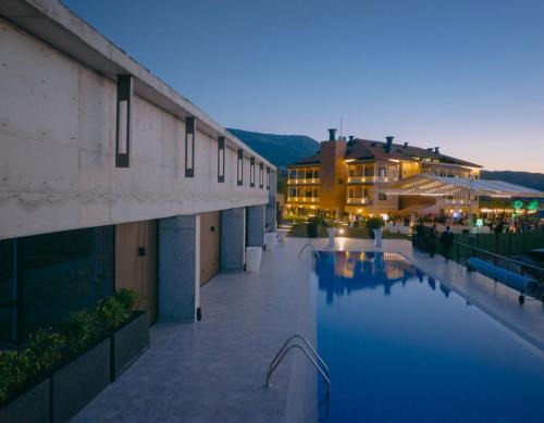 Kaspi Hotel | Beautiful Oceanfront Retreat at Chateau Mephis Kalaki