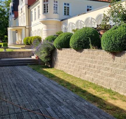 Mlada Vozice Hotel | Pet-Friendly Comfort at Chateau Radvanov Pension