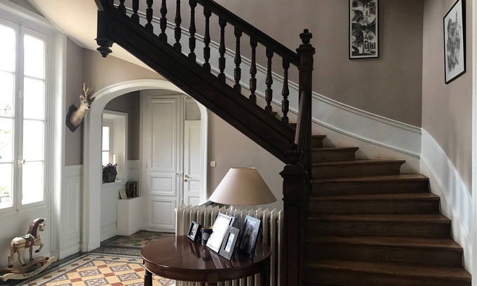 Charentonnay House | Chateau Trois Brioux: Boutique Retreat in the Countryside