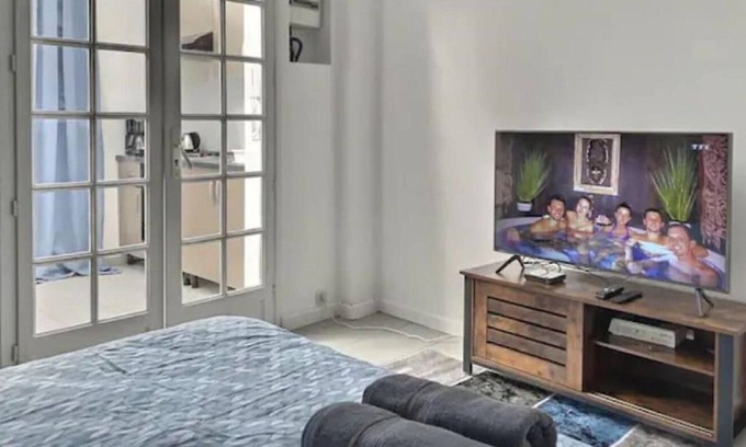 Sceaux Apartment | Discover Chatenay 1: Perfect Destination for Travelers