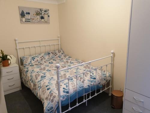 Chatham House | Cozy Chatham Private Rooms with Kitchen Amenities