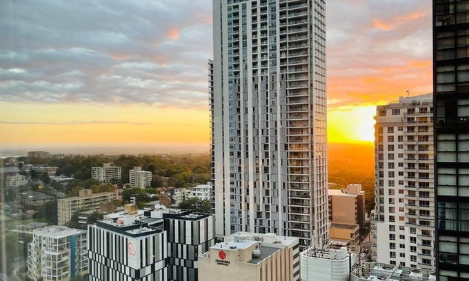 Chatswood Apartment | Premier Chatswood One Bedroom with Pool and Gym Access