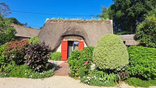 Pluvigner House | Pet-Friendly Oceanfront Retreat at Chaumière de Kerréo
