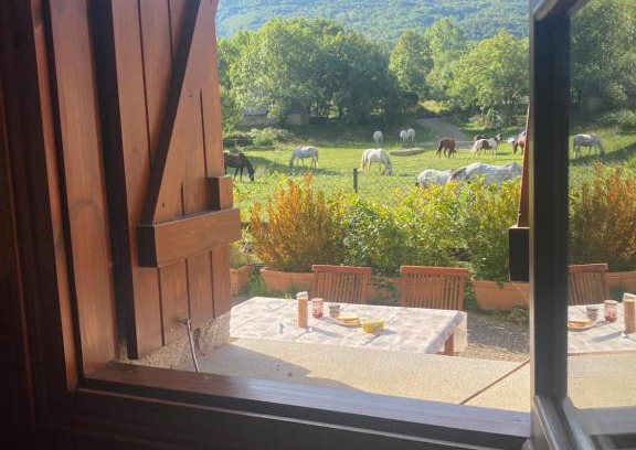 Linsoles Apartment | Family-Friendly Retreat at CHECK-IN CASAS Cumbre de Benasque